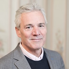 Univ.-Prof. Peter Edelmann, Bariton