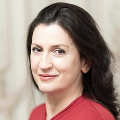 Nina Violetta Aichner, Pianistin