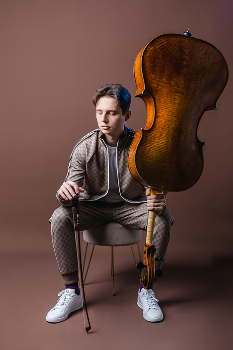Ivan Skanavi Cello