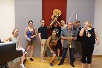 Foto mit 9 Musikern