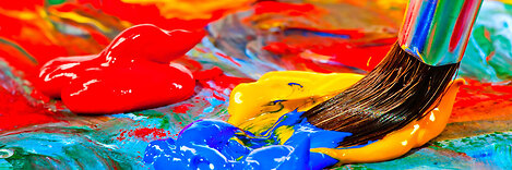 Pinsel in bunten Farben