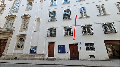 Eingangstür zur Stimmforschung Johannesgasse 8