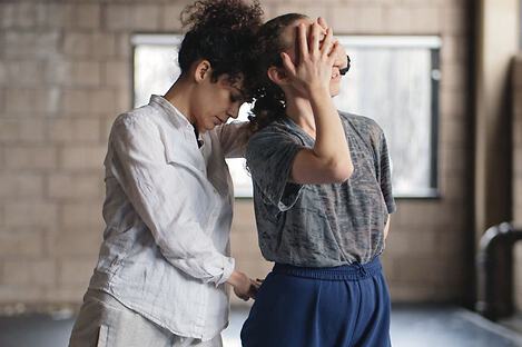  © Hadar Ahuvia und Mor Mendel 