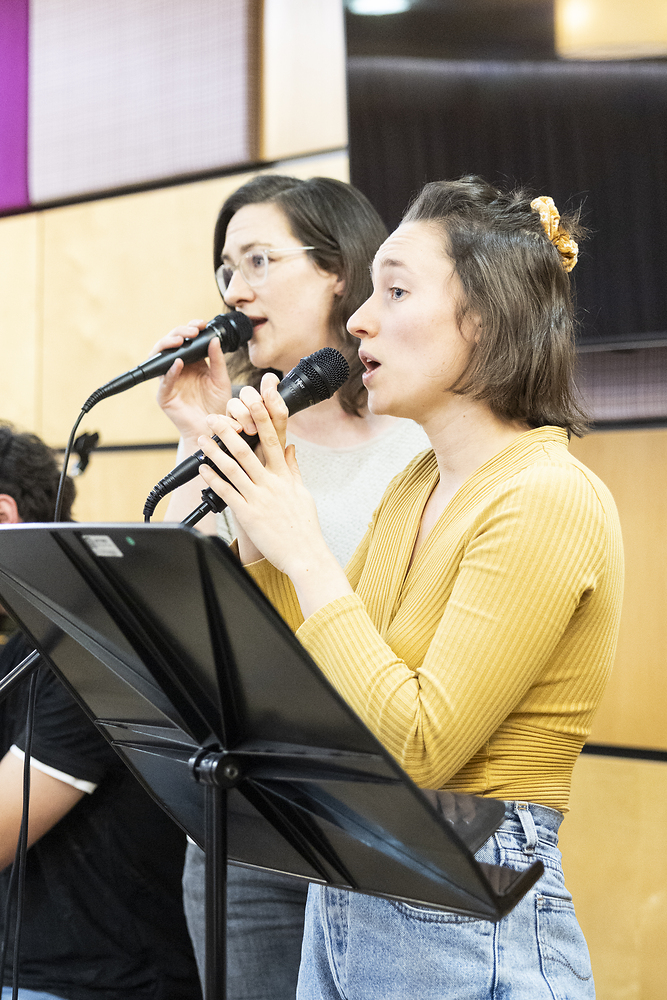 L-R: Johanna Fersterer, Julie Nass-Dambach