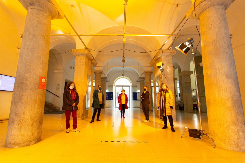 von li. n. re. Andrea Ellmeier, Birgit Huebener, Annegret Huber, Gerda Müller, Angelika Silberbauer