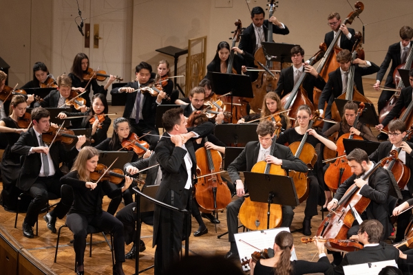 Webern Symphonie Orchester  unter der Leitung von Philippe Jordan im Wiener Konzerthaus (November 2021) (c) Stephan Polzer